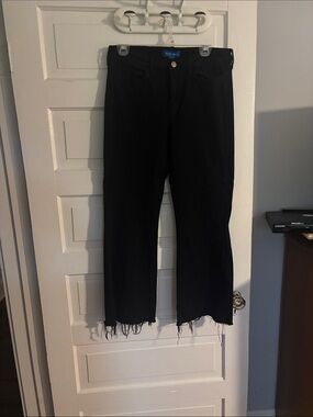 Black Women's Jeans - Classic High-Rise Cropped Frayed Hem Bell
